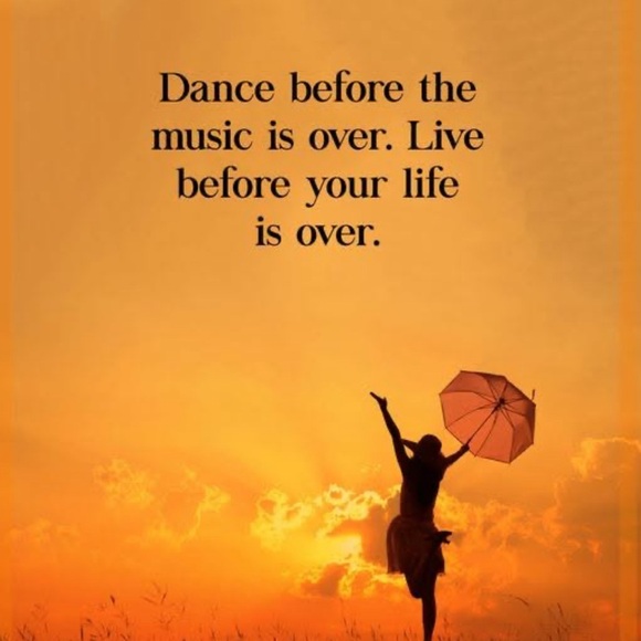 THE NEW BAG GIVEAWAY 💕🎁 Tonight at 8:45 cst pm drawing - Picture 2 of 11